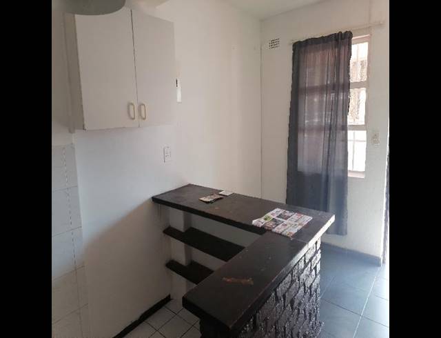 1 BEDROOM PROPERTY TO RENT IN ALBERTVILLE